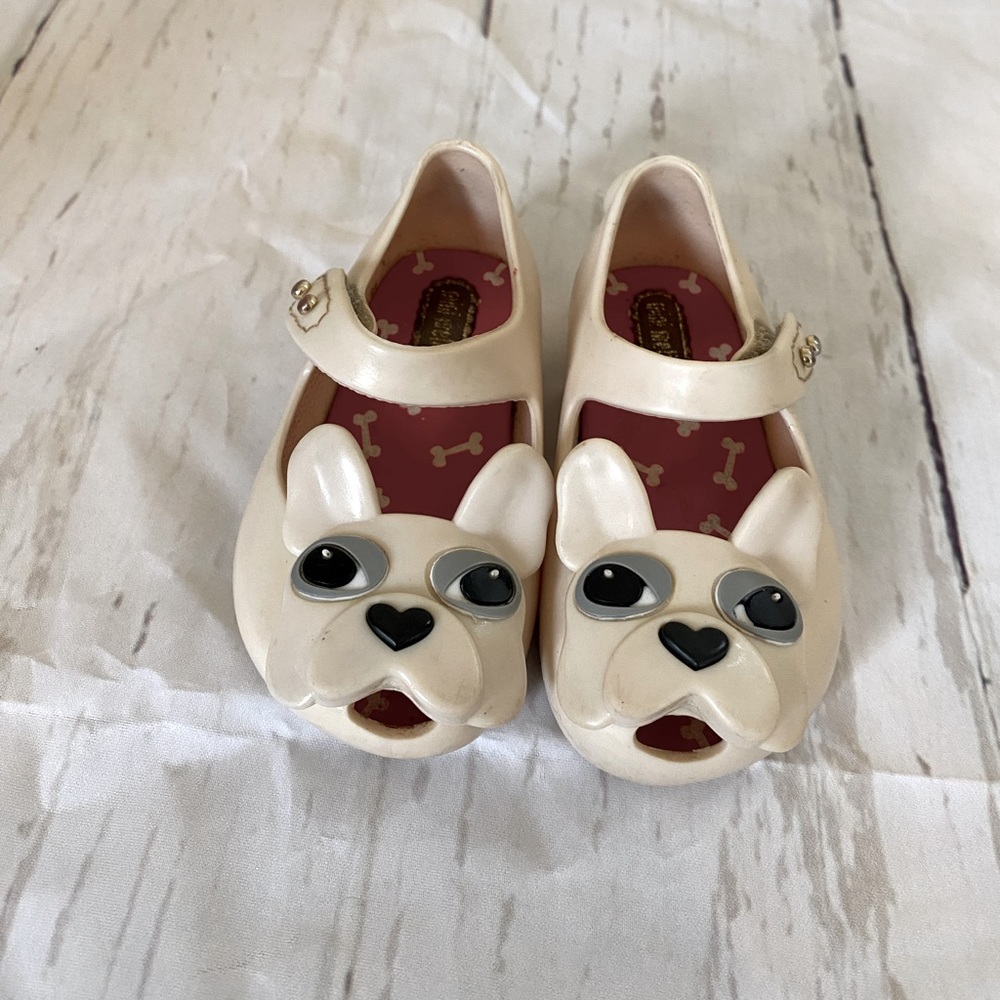 Mini Melissa size 5